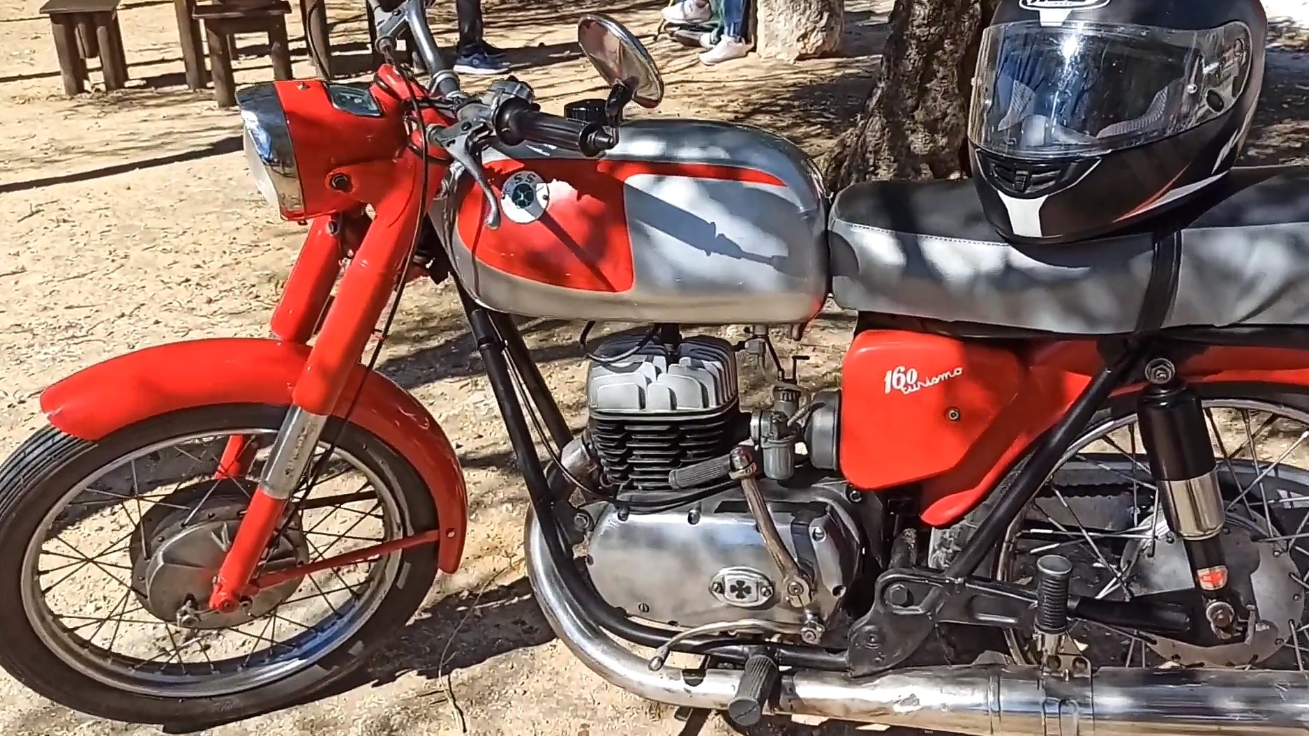 Motocicletas clásicas e históricas